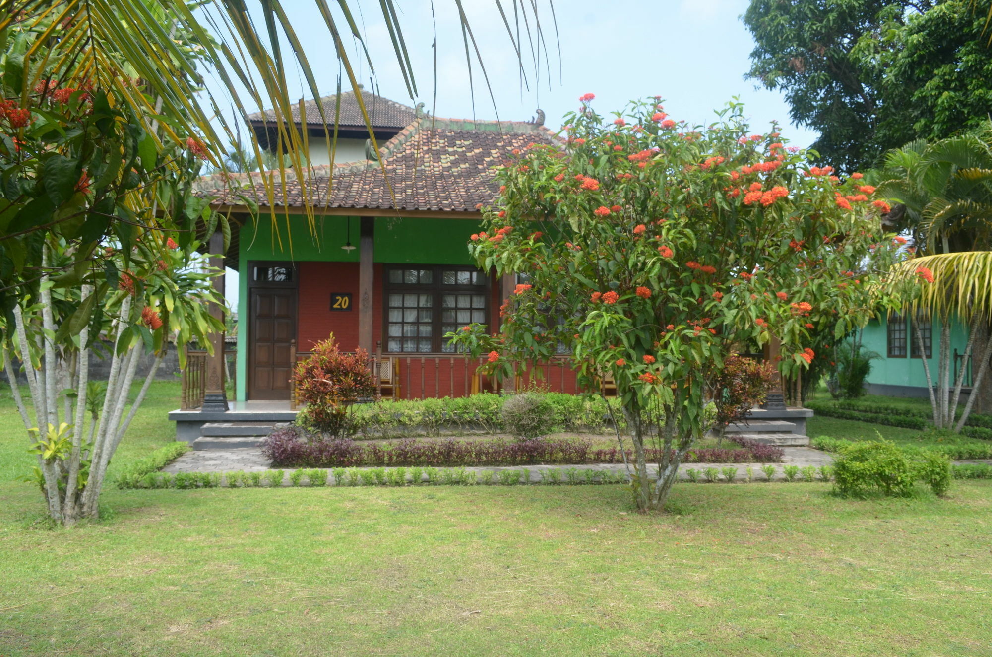 Poeri Devata Resort Hotel Prambanan Exteriör bild