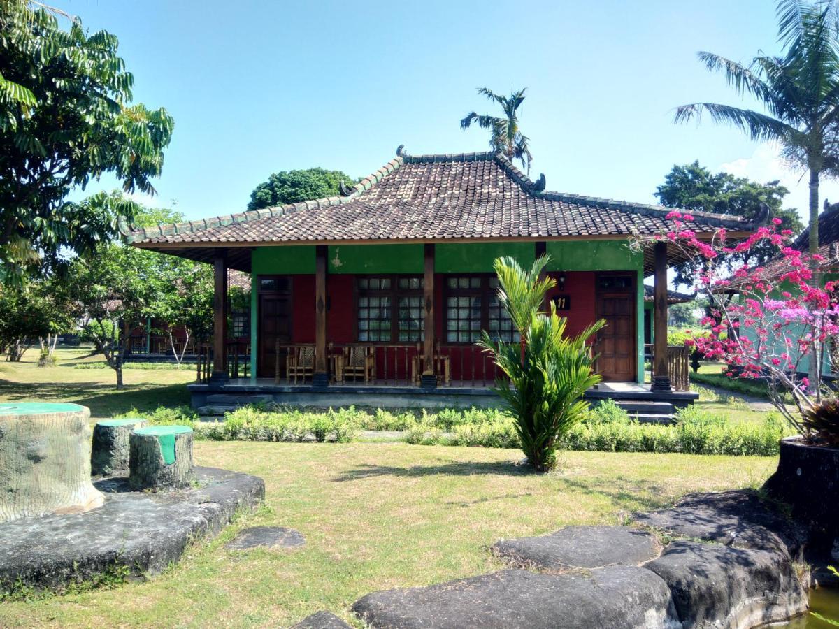 Poeri Devata Resort Hotel Prambanan Exteriör bild